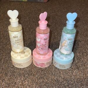Disney Alice and wonderland Bath Salts and Scrub Set - Cream, Pink, Blue